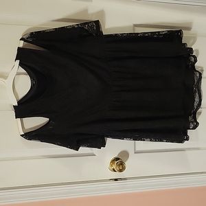 Torrid size 2 Black Lace sleeve cold shoulder baby doll blouse
